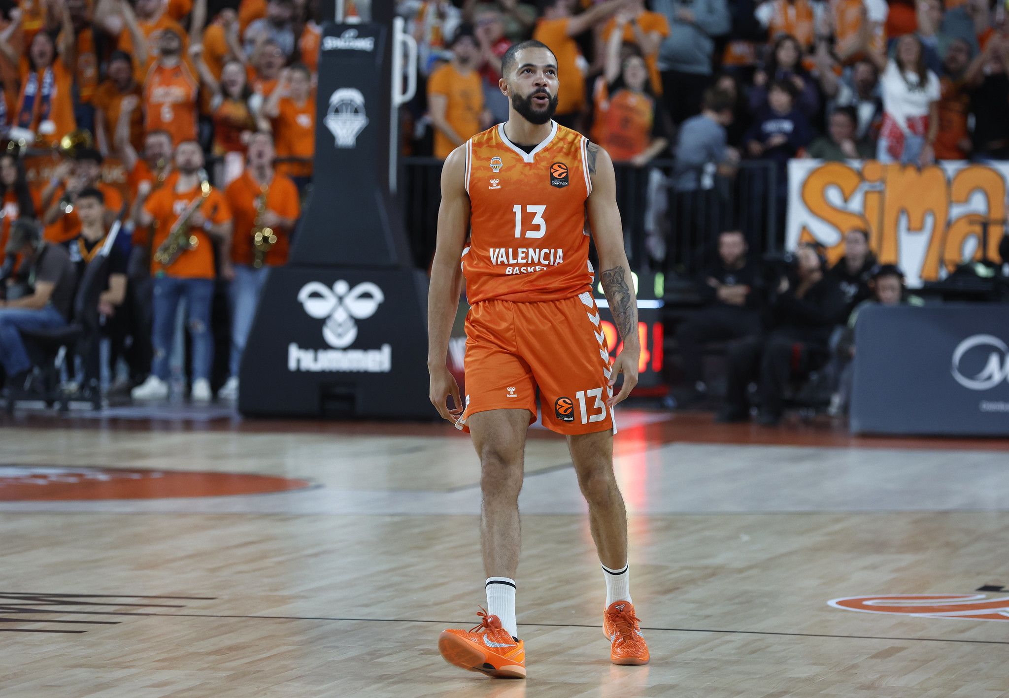 Photo: valenciabasket.com Paris Basketball stars doubtful for Valencia EuroLeague clash